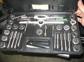 Pittsburgh - Carbon Steal Tap & Die Set