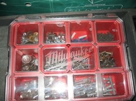 Milwaukee - 12-Compartment Removal Storage Bins
