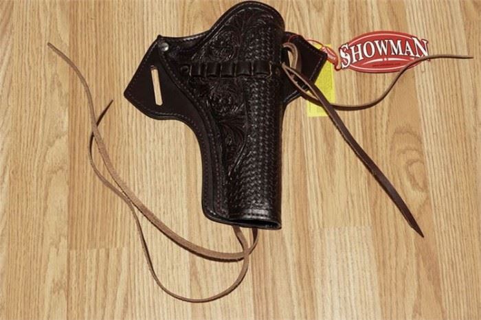 24. SHOWMAN Leather 4445 Holster