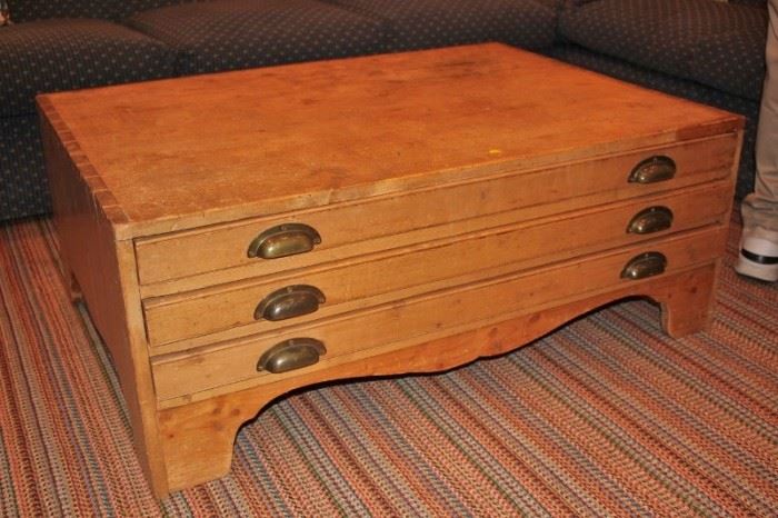 Rectangular Coffee Table with 3 Drawers