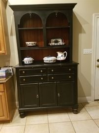 Large hutch/server
