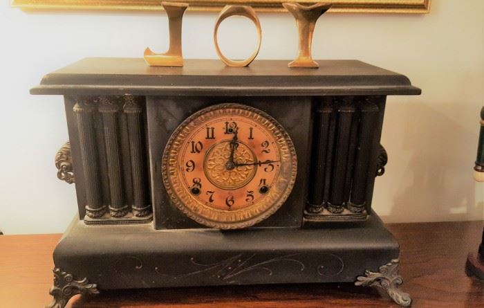 Antique mantel clock 