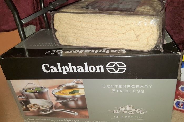 Caphalon 13 pc NEW in box set of Stainless Pots and Pans with lids Kingsize blanket NEW