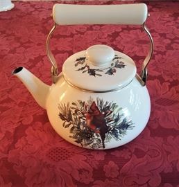 Lenox teapot like new