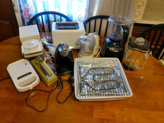 Lot of Kitchen small appliances