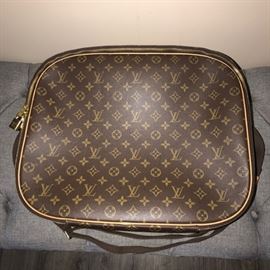 AUTHENTIC LOUIS VUITTON PACKALL PM-MINT CONDITION