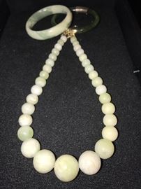 JADE NECKLACE AND BANGLES