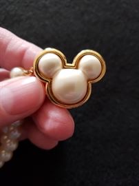 DISNEY FAUX PEARL MICKEY MOUSE BRACELET