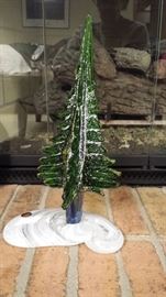 FURNACE DESIGN STUDIO GLASS SNOWMAN AND TREE