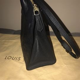 AUTHENTIC LOUIS VUITTON NOIR EMPREINTE LEATHER PONT NEUF MM HANDBAG-MINT CONDITION