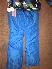 MENS SKI SUIT SIZE LARGE-BRAND NEW