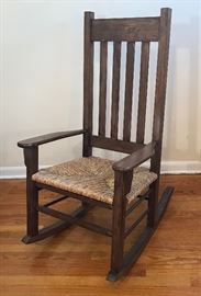 Rocking Chair     https://ctbids.com/#!/description/share/74337