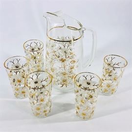 Vintage Patterned Glasses and Pitcher https://ctbids.com/#!/description/share/74325