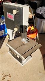 Band saw