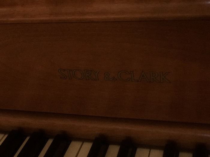 Story & Clark piano...