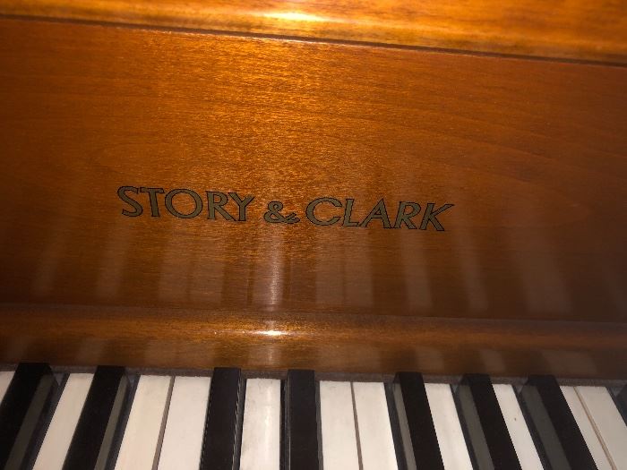 STORY & CLARK PIANO...