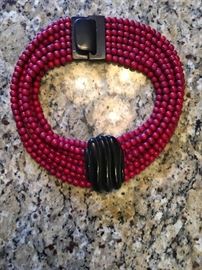 Beaded necklace with Bakelite. 