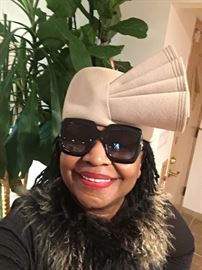 Sunglasses! Vintage Hats! Ala Aretha Franklin for President Obama Inaugural Hat style. 