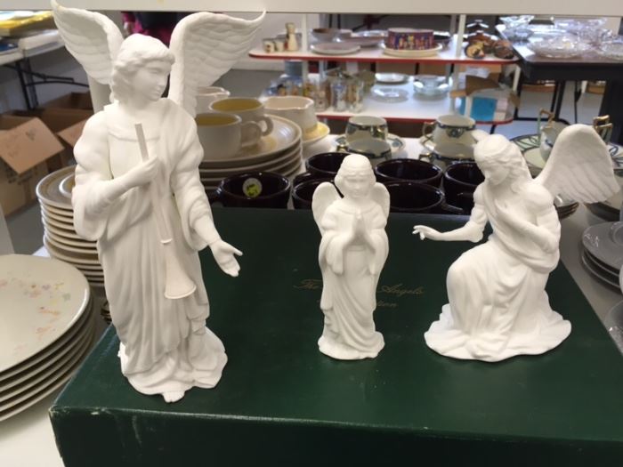 Lenox Nativity Collection
Angels in Adoration
Original box