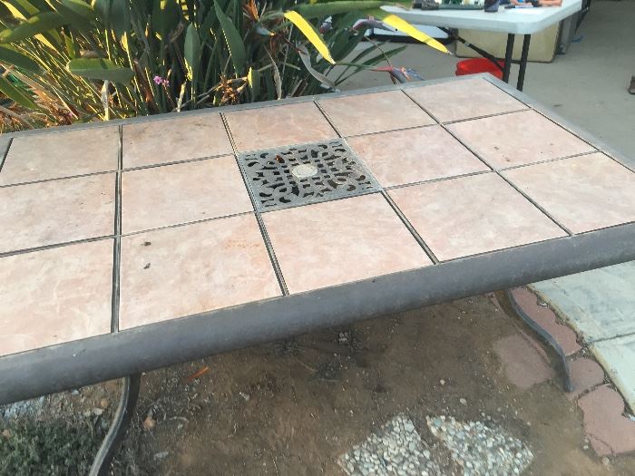 Outdoor patio table