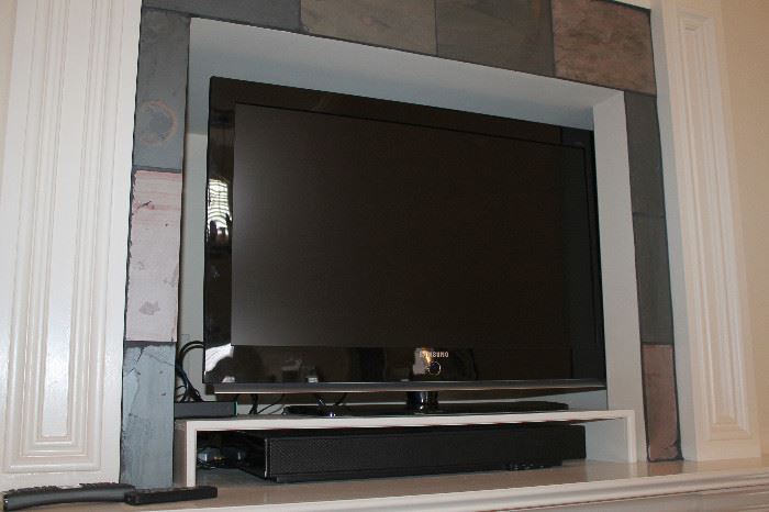 Samsung 40" flat screen TV