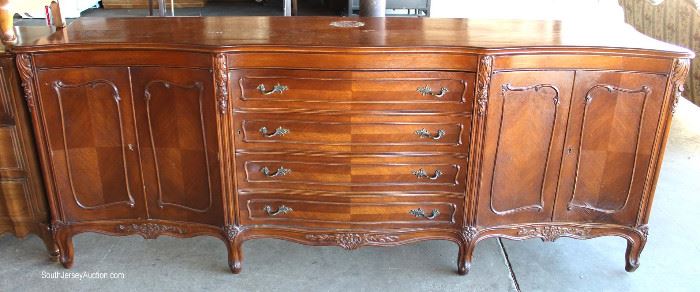  VINTAGE French Style Burl Mahogany Credenza Bar

Located Inside – Auction Estimate $200-$400 