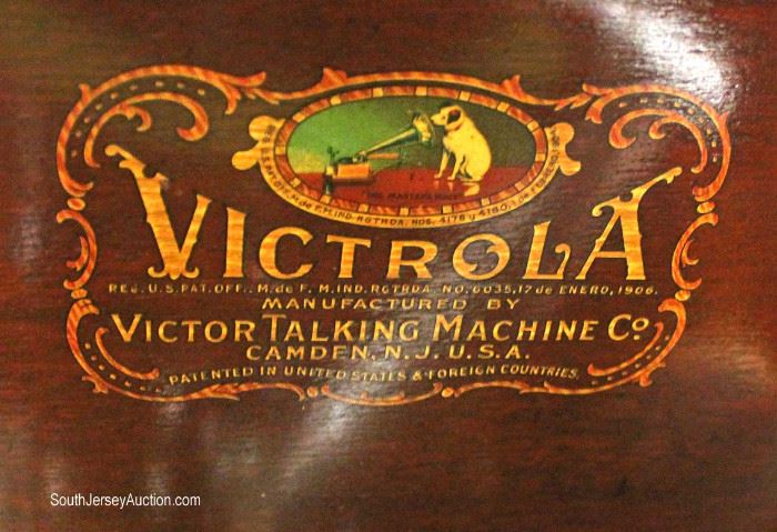  ANTIQUE Mahogany Victor Victrola with Head and Crank

Located Inside – Auction Estimate $200-$400 