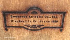 Custom SOLID Mahogany 8 Piece Queen Anne Dining Room Set with 2 Piece 3 Door China Cabinet
Located Inside – Auction Estimate $400-$800
