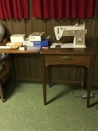 40 Singer Sewing Machine