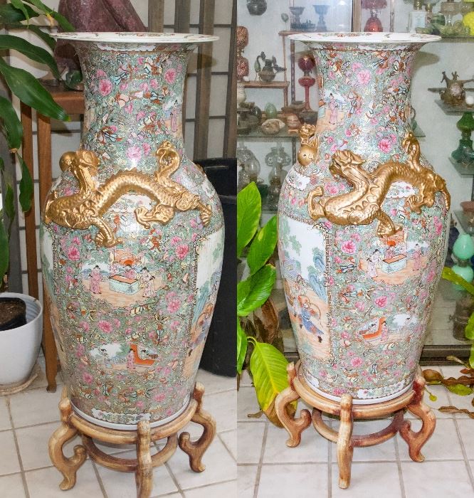 VERY LARVE Asian Vases on Stands