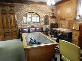 ELABORATE EXECUTIVE OFFICE FURNISHINGS