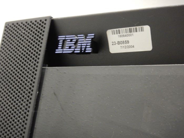IBM SERVER RACK