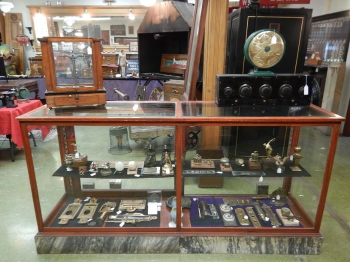 DISPLAY CASE FULL OF ARCHITECTURAL FIXTURES, ETC