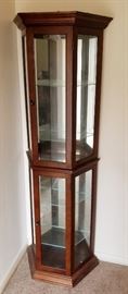 Lighted Curio Cabinet  (nice small size)