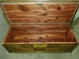 Lane Cedar Chest 