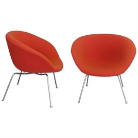 Pair of Arne Jacobsen Pot Chairs