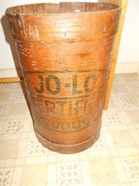 Jo-Lo wooden container