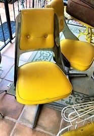 yellow chair 
