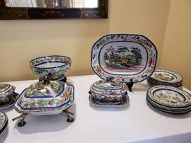 Many pieces platters, bowls, tureens rare masons patent ironstone china pattern name Mogul pattern