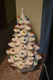 SMALL CERAMIC CHRISTMAS TREE