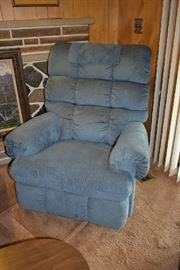 LA Z BOY RECLINER
