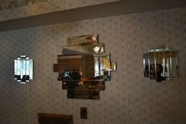 DECORATIVE WALL MIRRORS/CLOCK
