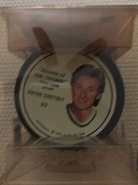 Wayne Gretzky Photo Puck