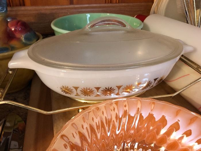 PYREX COVERED DISH