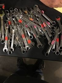 Large Lot 11 16 and 5 8 Wrenches