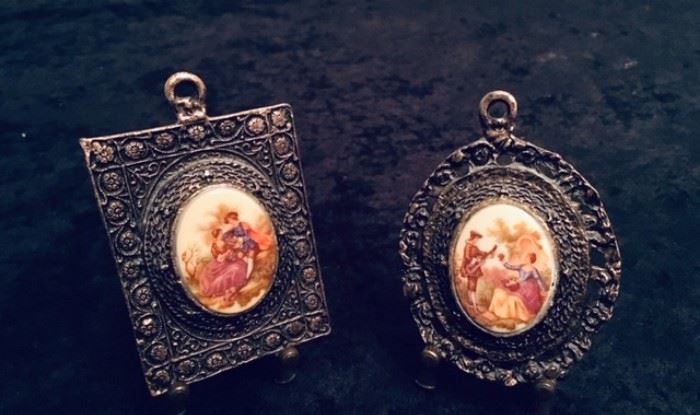 Miniature Victorian-style Frames