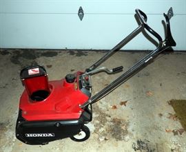 Honda Gas Powered Snow Blower Model # HS35