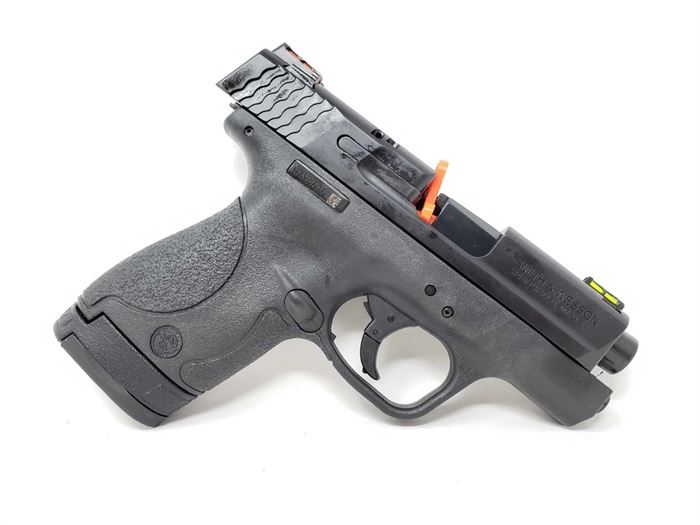 New Smith & Wesson M&p 9 Shield 9mm