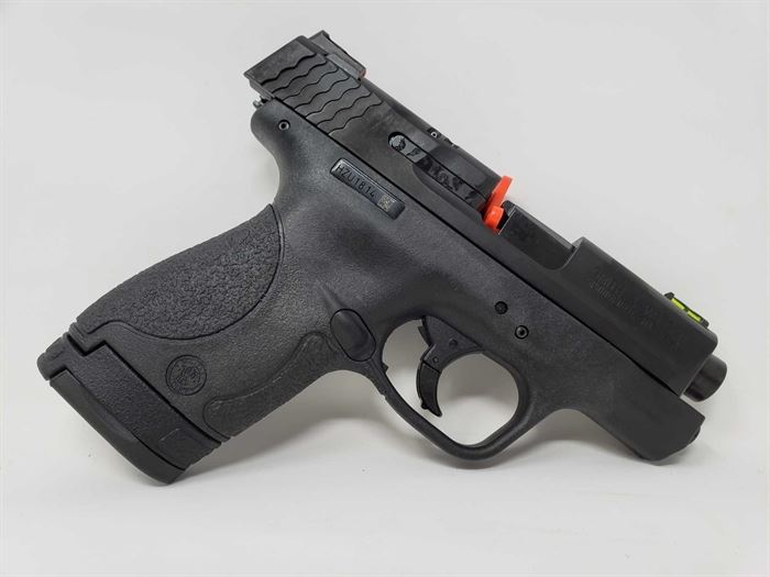 New Smith & Wesson M&P 40 Shield .40 Cal 