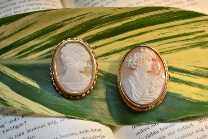 18k cameo brooches 